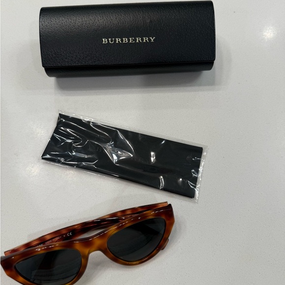 Burberry Women's Brown Tortoise Sunglasses - Picture 6 of 6